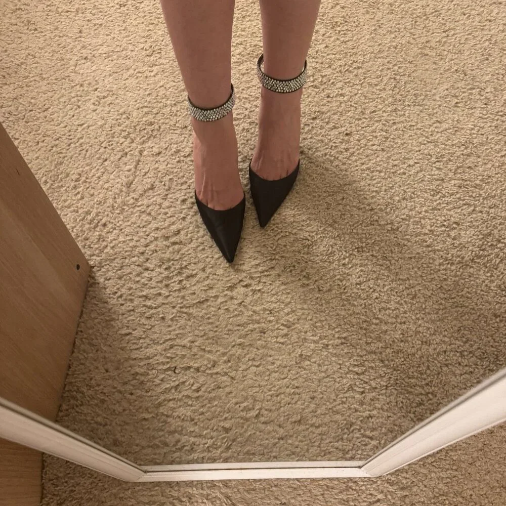 Elegant Sergio Rossi Swarovski Crystal Strap Pointed Pumps EU 37 - Picture 3 of 9